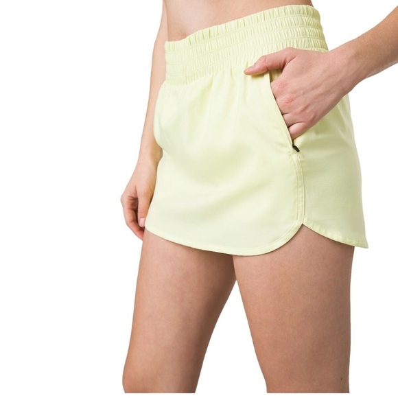 prAna peak to pavement skort lime squeeze medium - Picture 6 of 6